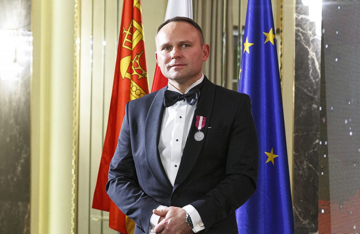 Wójt Gminy Łomża Piotr Kłys Odznaczony Medalem Srebrnym Za Długoletnią Służbę